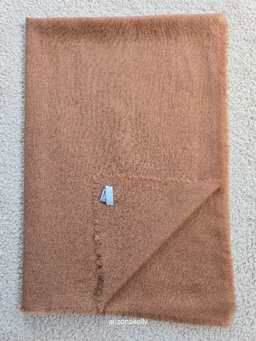 NWOT Cocowai Cashmere Lightweight Woven Scarf